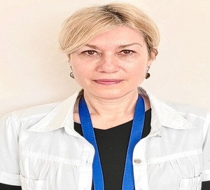 Dr. Irina Manea